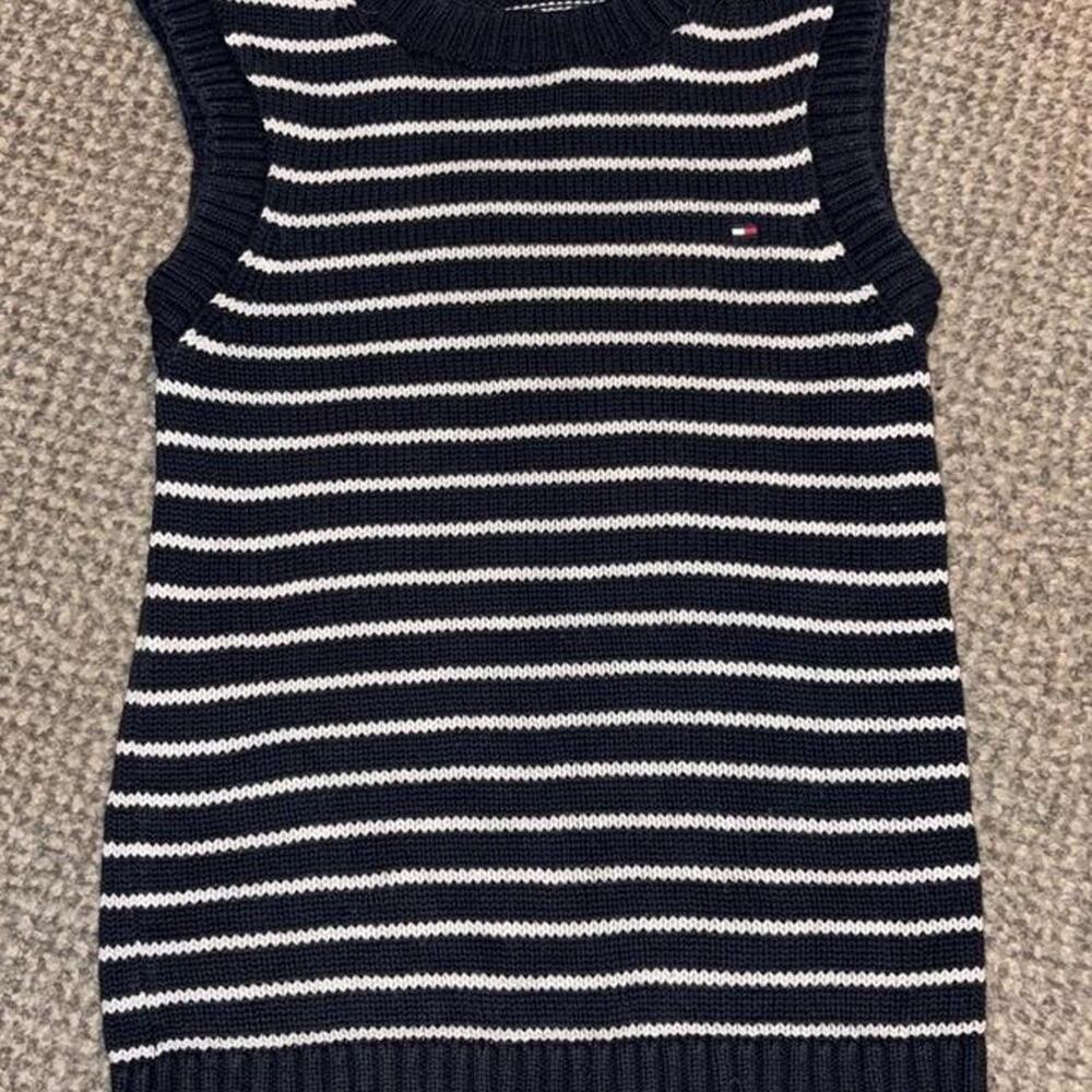 Tommy hilfiger navy and white